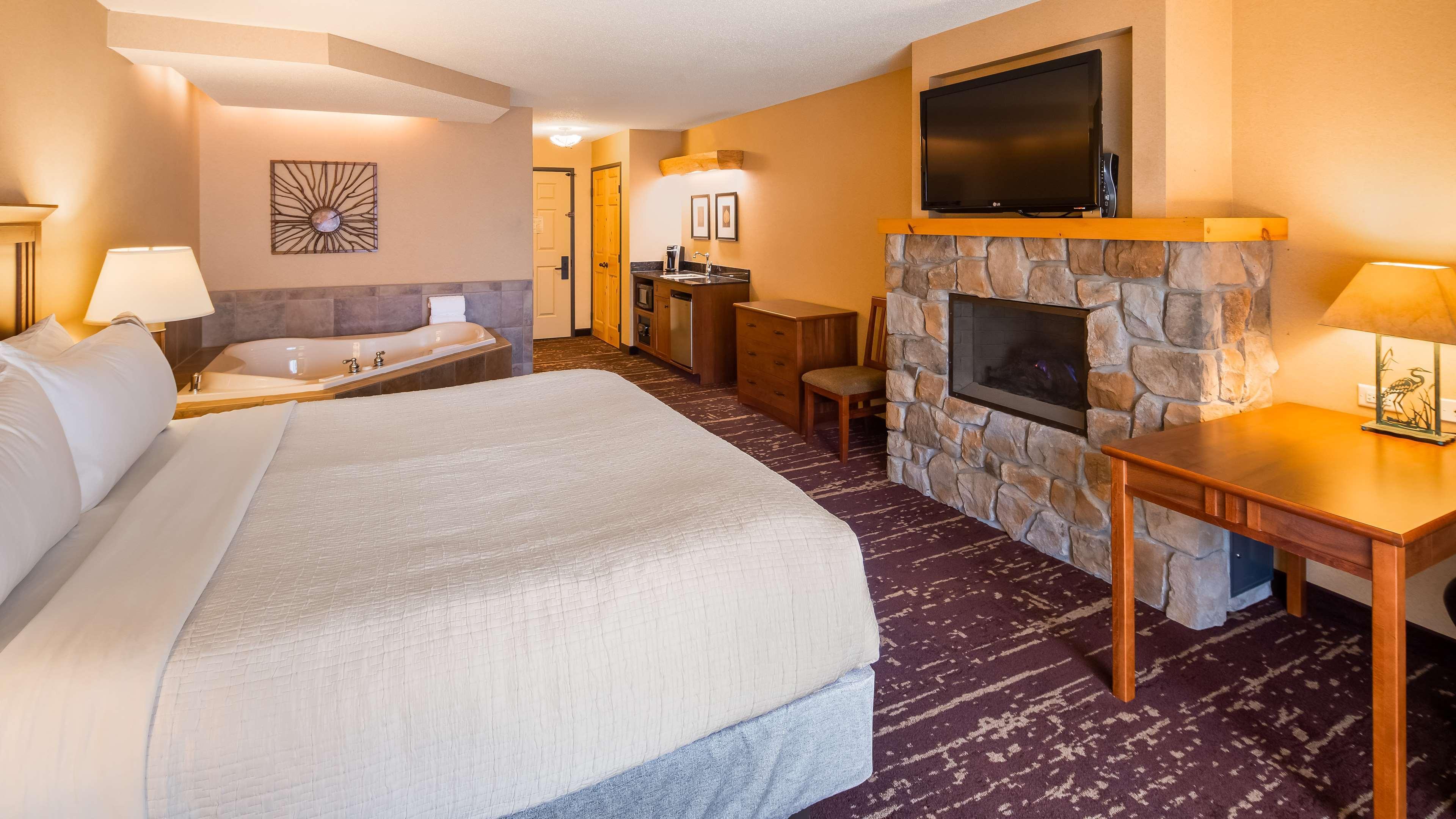 Best Western Premier The Lodge On Lake Detroit Detroit Lakes Dış mekan fotoğraf