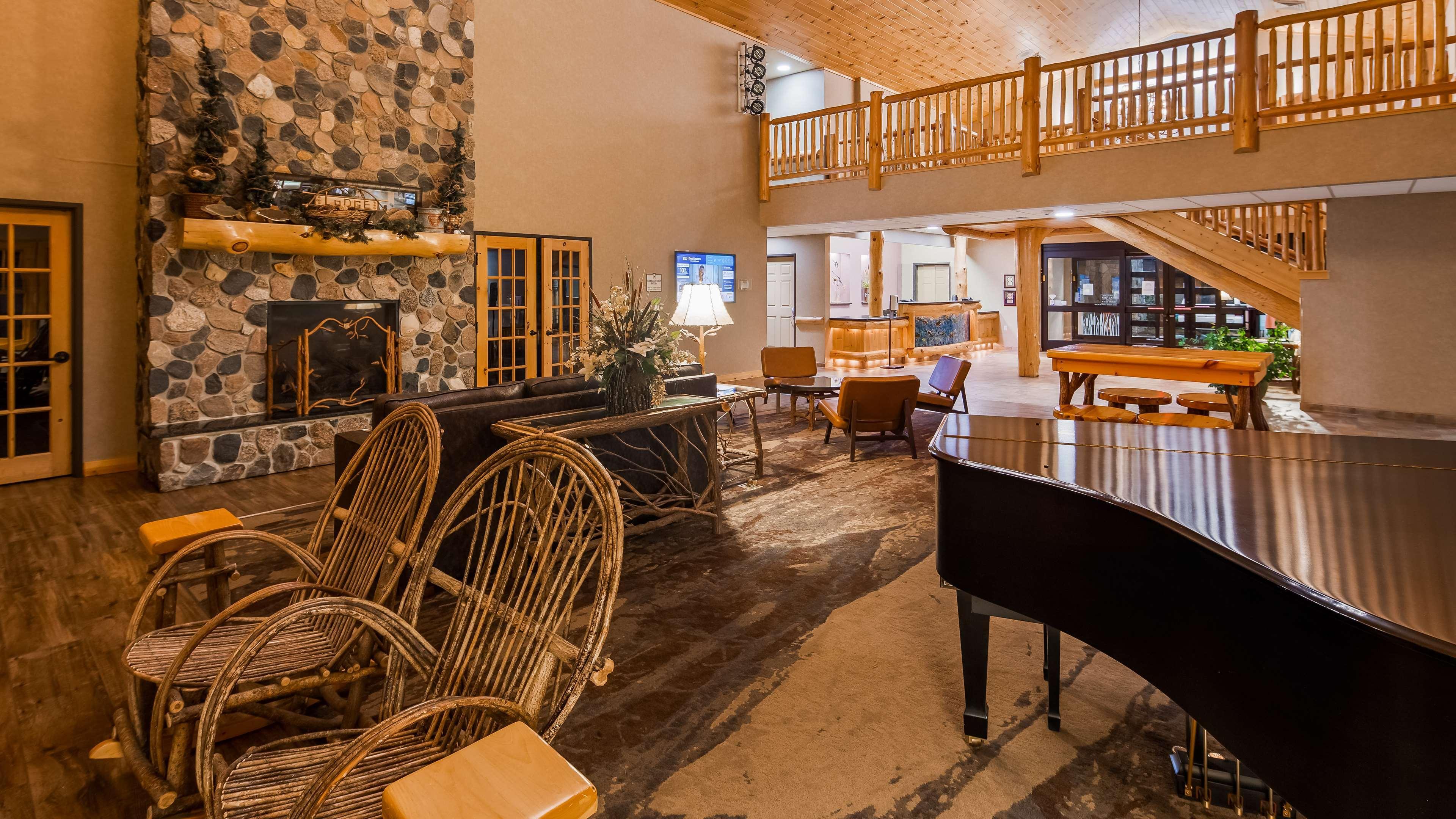 Best Western Premier The Lodge On Lake Detroit Detroit Lakes Dış mekan fotoğraf